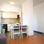 With A Parking Space Preko, Ugljan - 8431 דירה