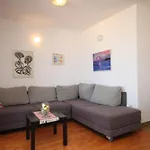 Apartamento With A Parking Space Preko, Ugljan - 8431