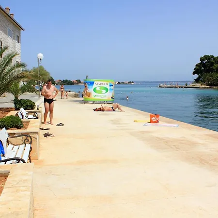 With A Parking Space Preko, Ugljan - 8431