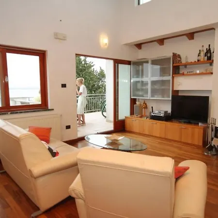 Apartment With A Parking Space Preko, Ugljan - 8431 *