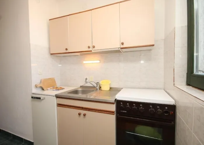 With A Parking Space Preko, Ugljan - 8431 شقة