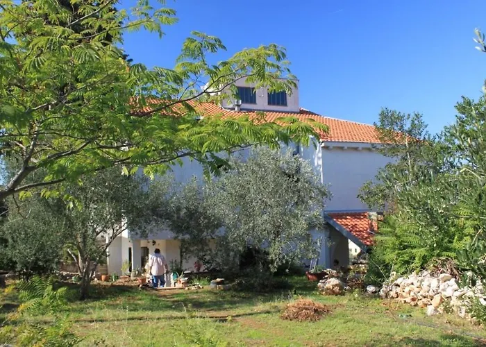 With A Parking Space Preko, Ugljan - 8431 شقة